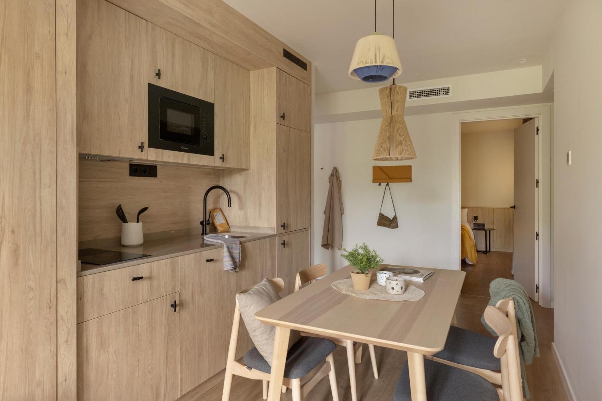Libere Barcelona Sant Antoni Aparthotel Ngoại thất bức ảnh