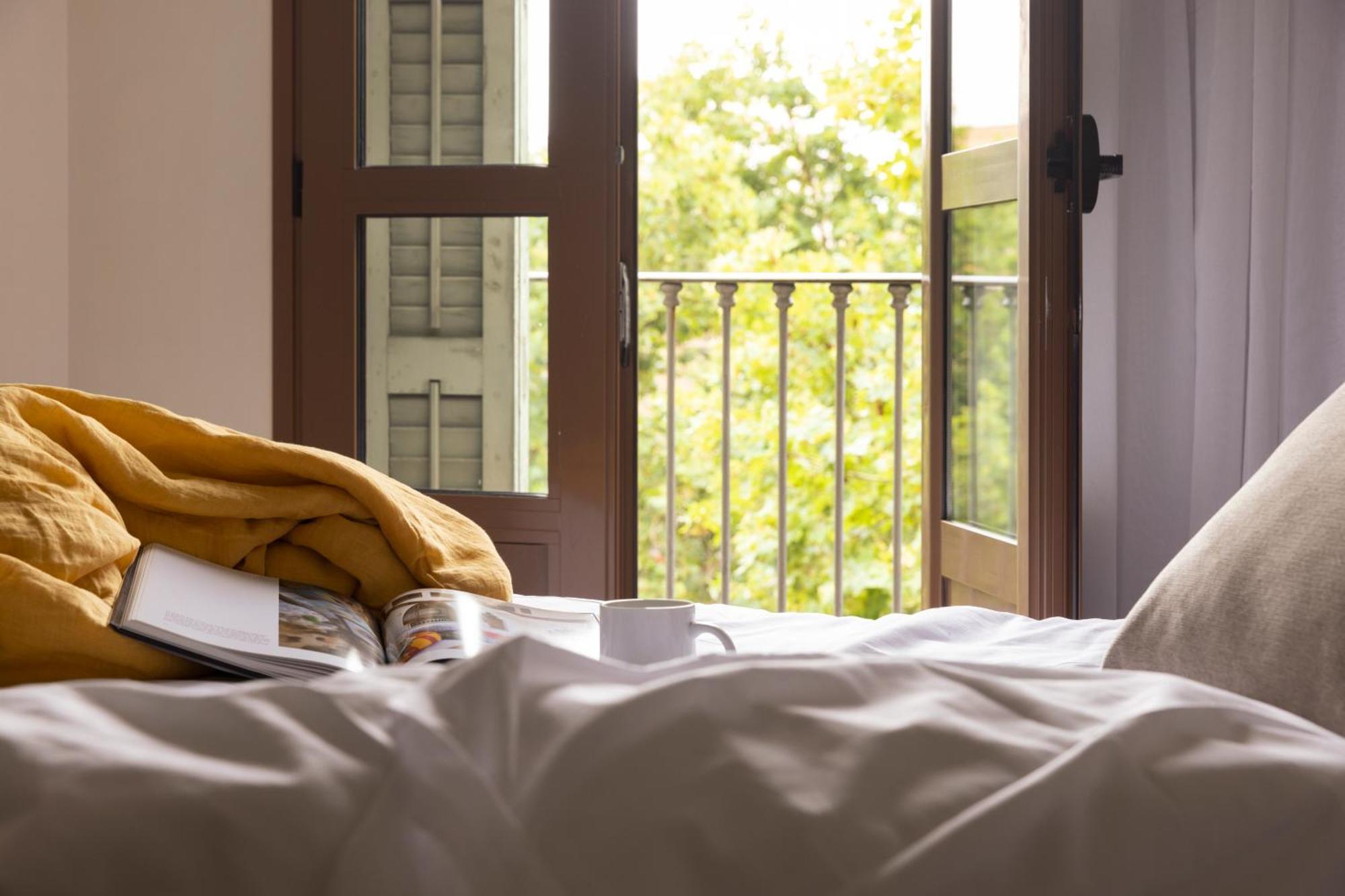 Libere Barcelona Sant Antoni Aparthotel Ngoại thất bức ảnh